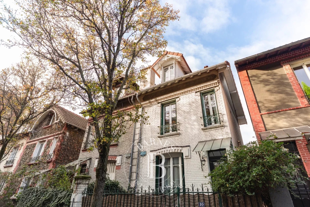 Maison de luxe à vendre à Saint-Ouen, 785 000 €, Photo 1