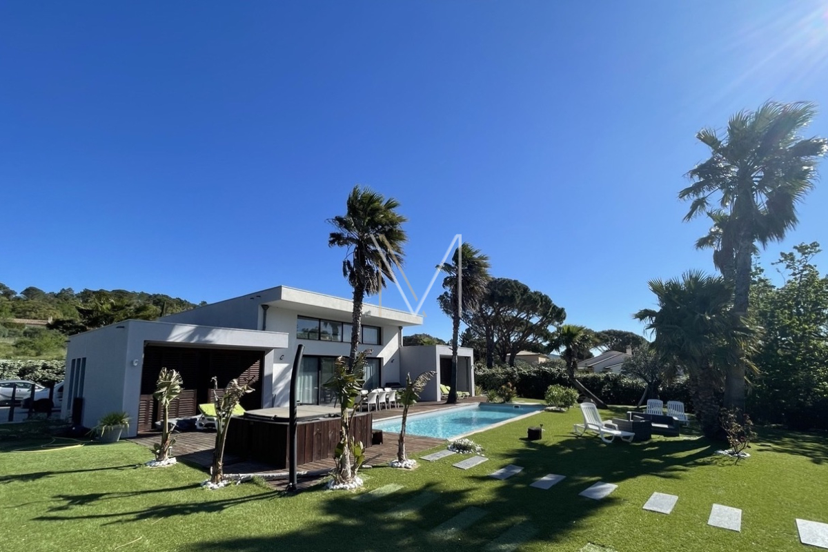 Maison de luxe à vendre à Plan-de-La-Tour, 1 590 000 €, Photo 2