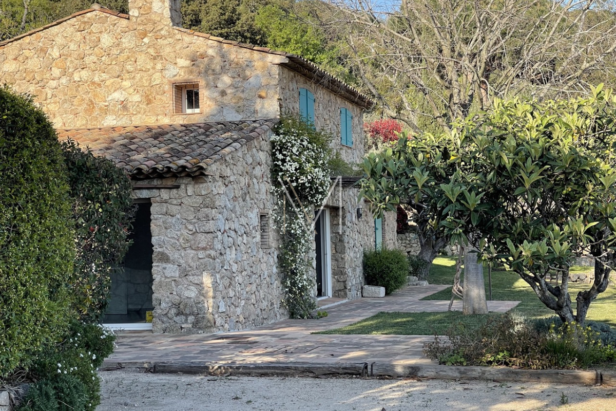 Maison de luxe à vendre à Plan-de-La-Tour, 1 080 000 €, Photo 2