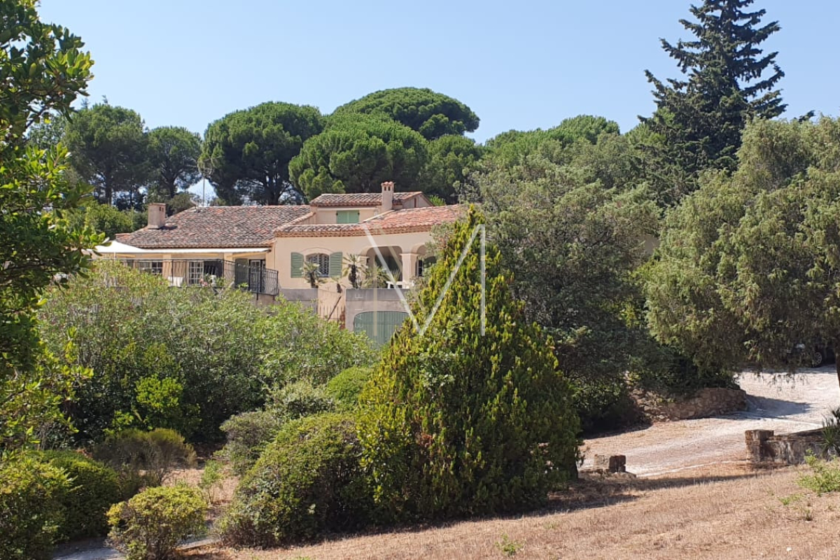 Maison de luxe à vendre à Plan-de-La-Tour, 2 100 000 €, Photo 2