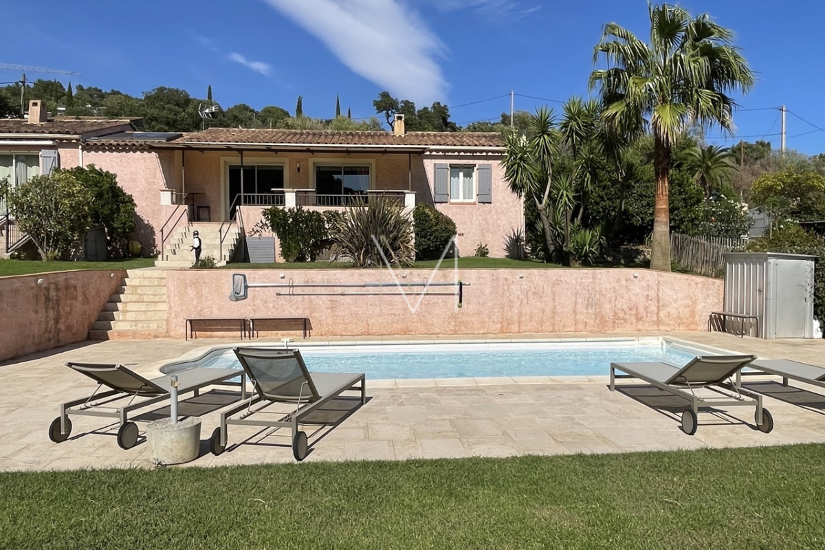 Maison de luxe à vendre à Plan-de-La-Tour, 975 000 €, Photo 2