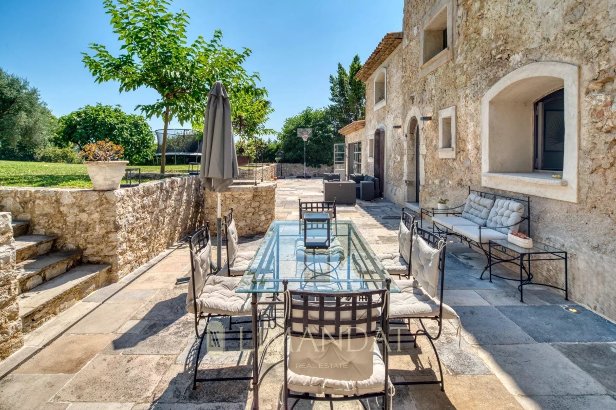Luxury House for sale in Saint-Paul-de-Vence, 3 990 000 €, Photo 2