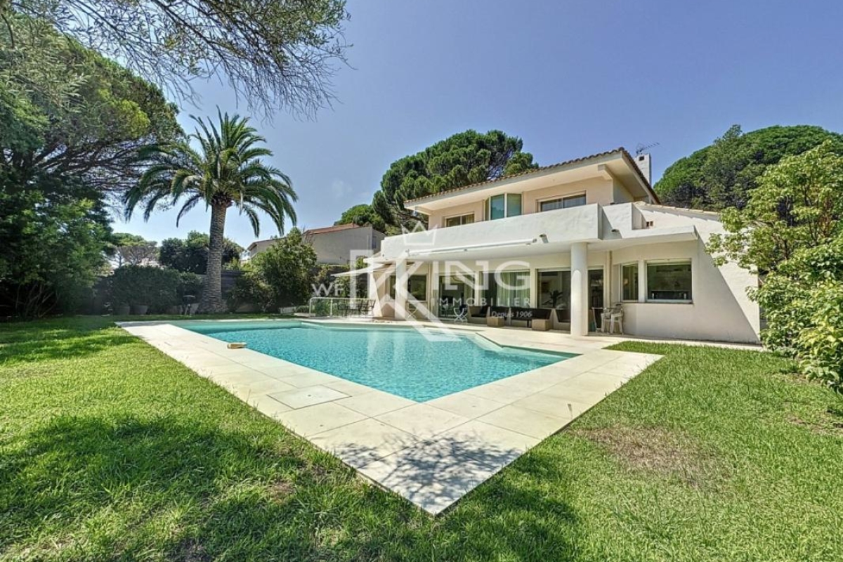 Maison de luxe à vendre à Saint-Raphaël, 1 180 000 €, Photo 2