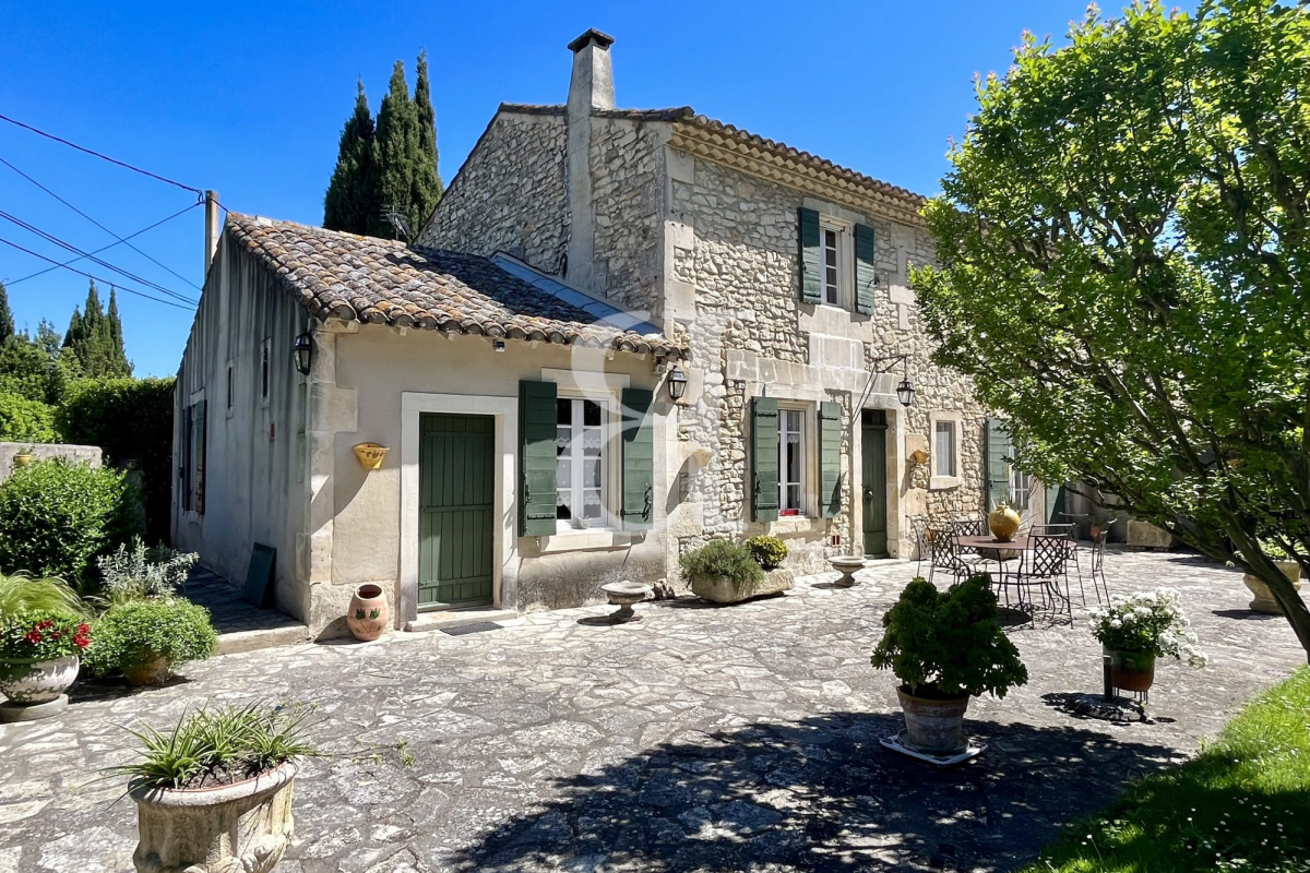 Luxury House for sale in Saint Étienne-du-Grès, 619 000 €, Photo 3