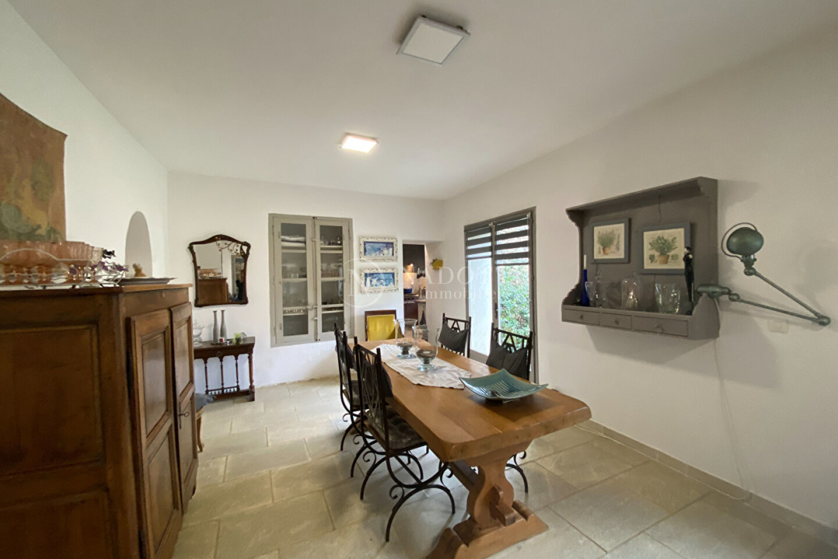 Maison de luxe à vendre à Gordes, 989 500 €, Photo 5