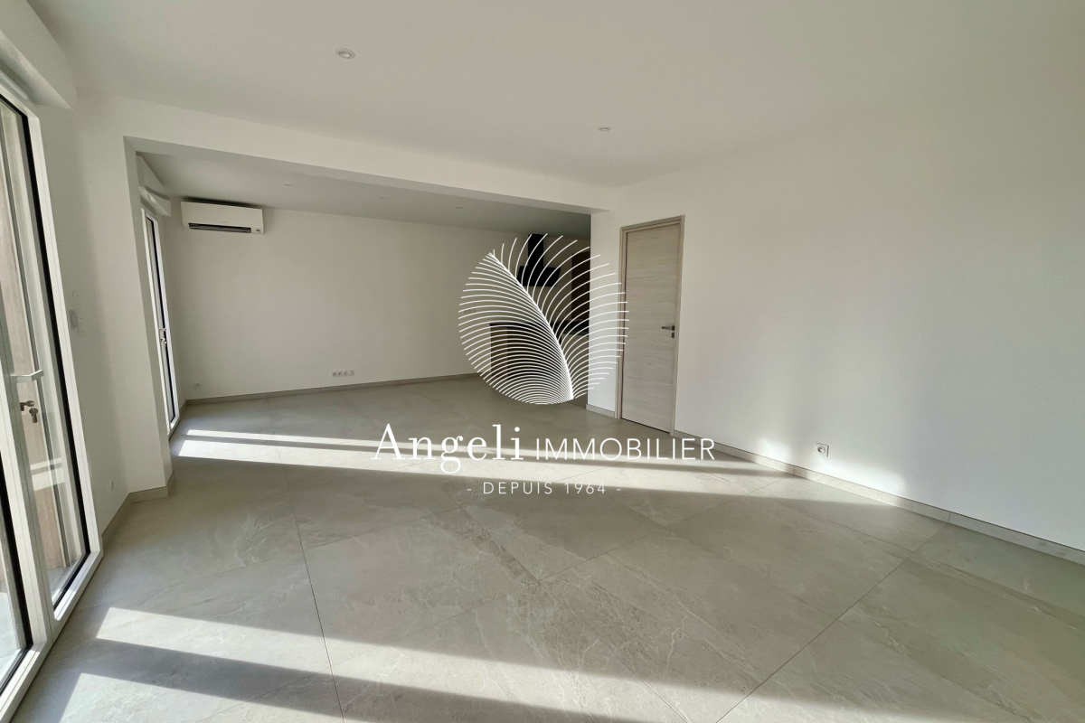 Maison de luxe à vendre à Saint-Aygulf, 725 000 €, Photo 5