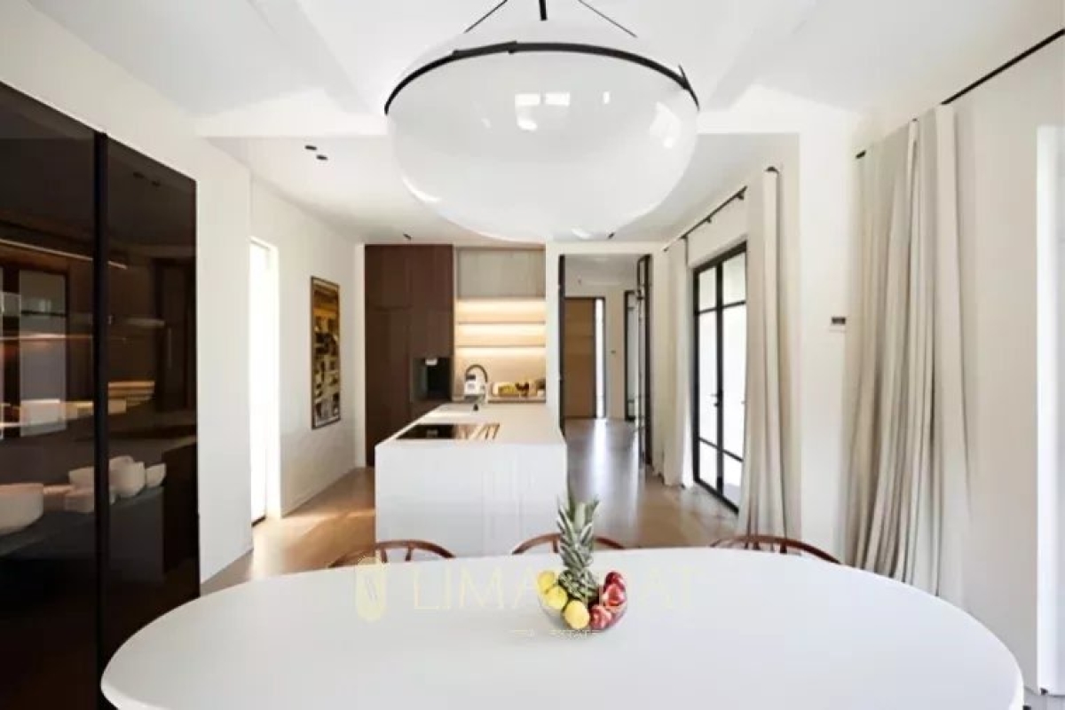 Luxury House for rental in Mandelieu-la-Napoule, 12 000 €, Photo 3