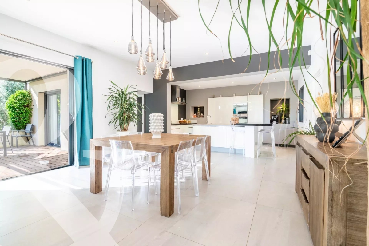 Maison de luxe à vendre à Eygalières, 1 890 000 €, Photo 5