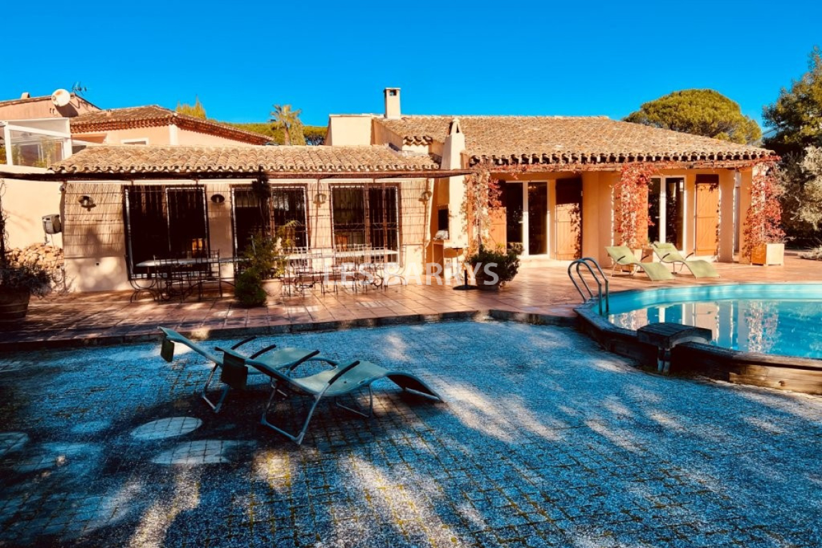 Luxury House for sale in Gassin, 1 296 750 €, Photo 1