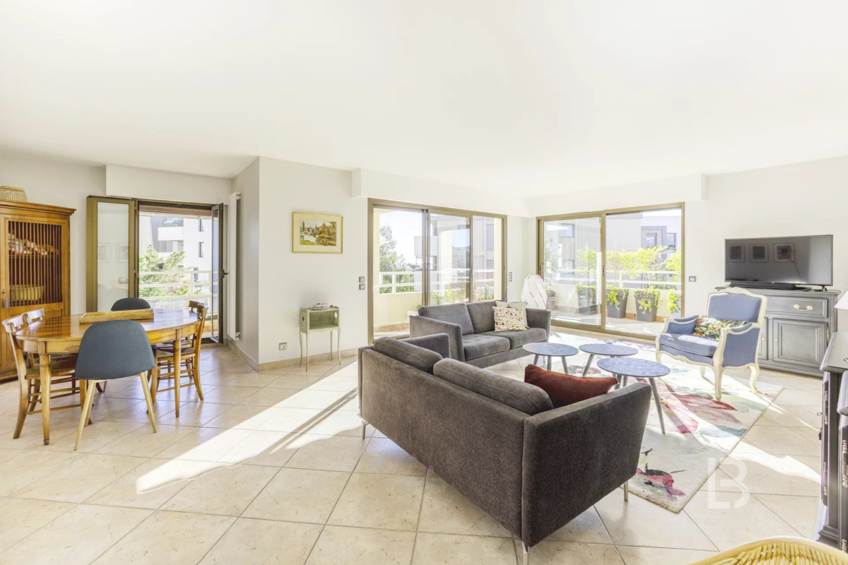 Appartement de luxe à vendre à Antibes, 749 000 €, Photo 1