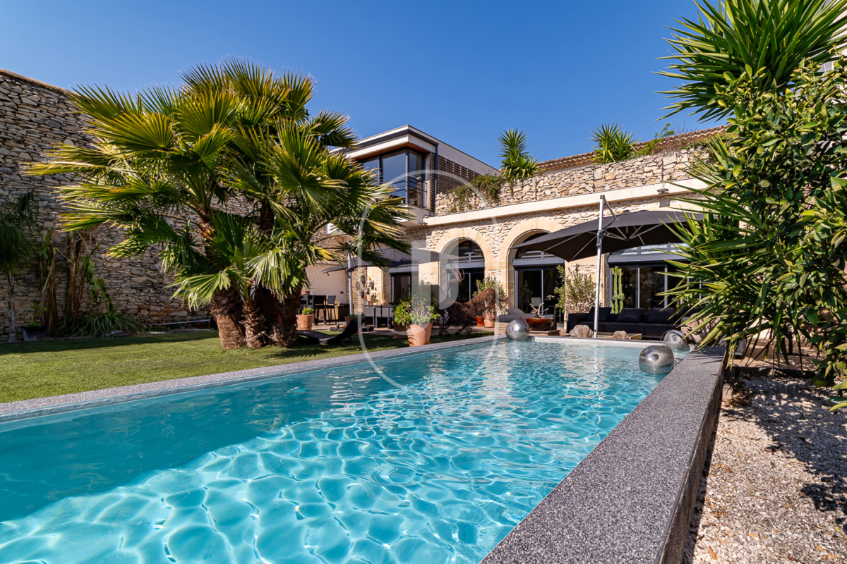Luxury House for sale in Uchaud, 1 165 000 €, Photo 1