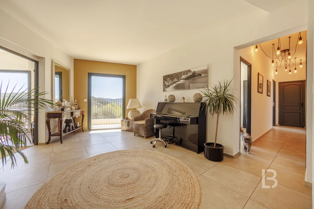 Maison de luxe à vendre à Le Tignet, 1 200 000 €, Photo 4