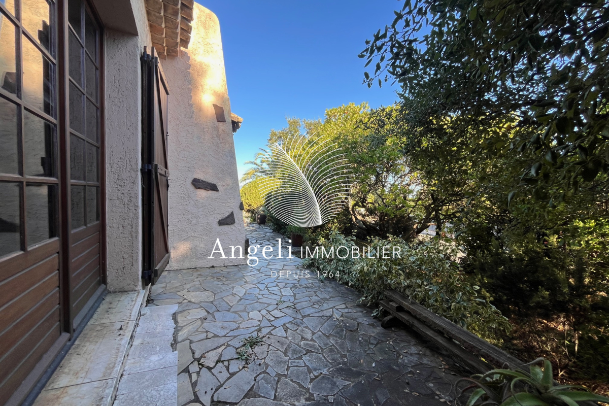 Maison de luxe à vendre à Saint-Aygulf, 575 000 €, Photo 6