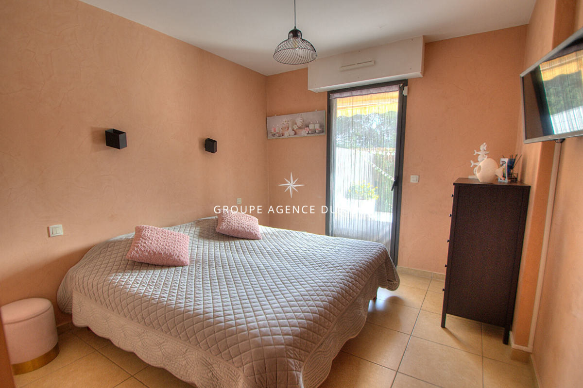 Luxury Apartment for sale in Saint-Raphaël, 284 000 €, Photo 7