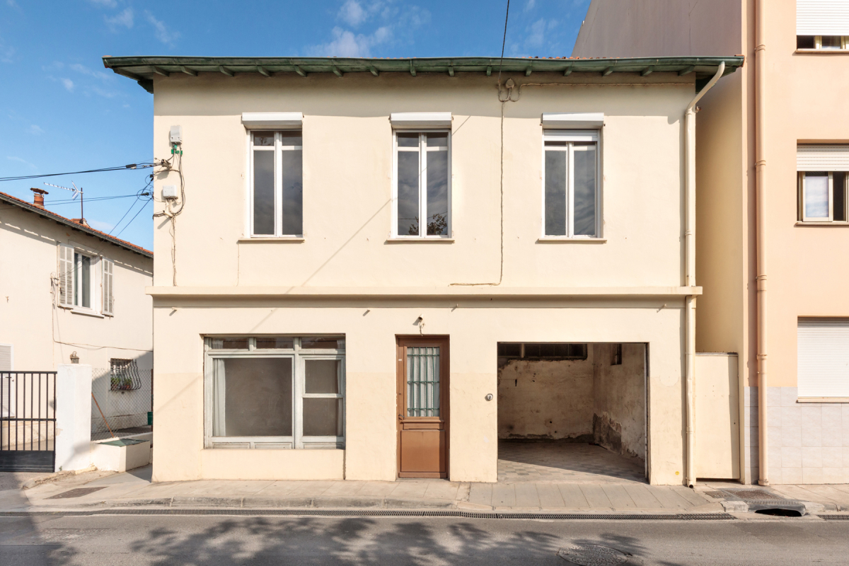 Maison de luxe à vendre à Antibes, 550 000 €, Photo 1