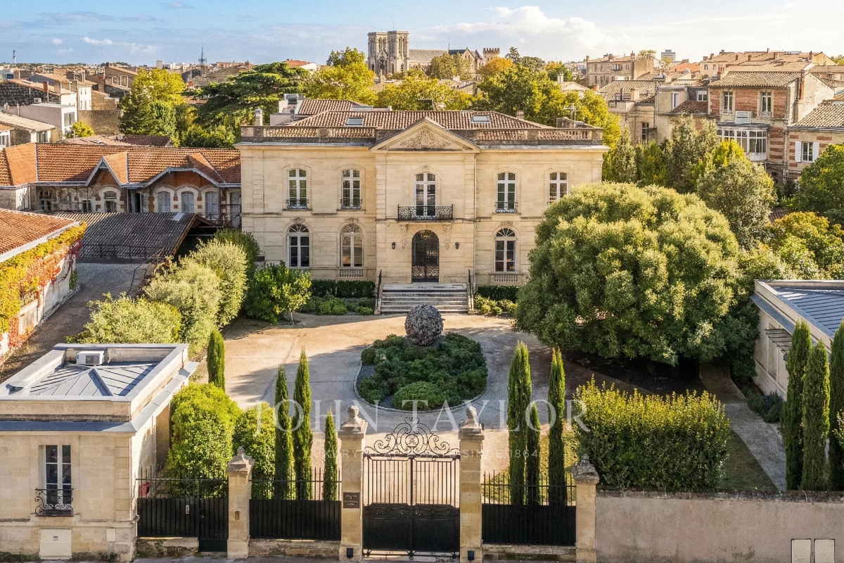 Luxury House for sale in Bordeaux, 5 460 000 €, Photo 1