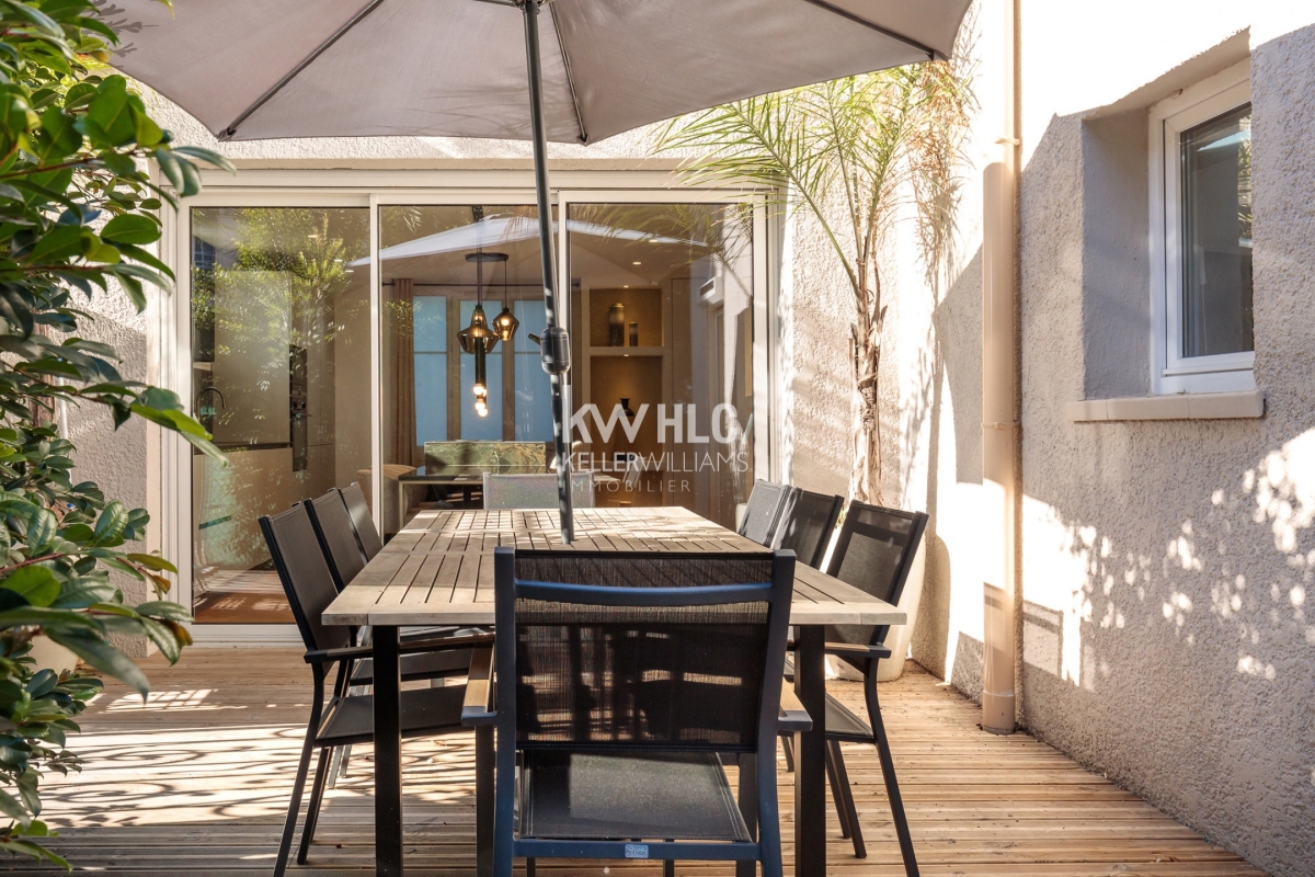 Maison de luxe à vendre à Cannes, 1 049 000 €, Photo 2