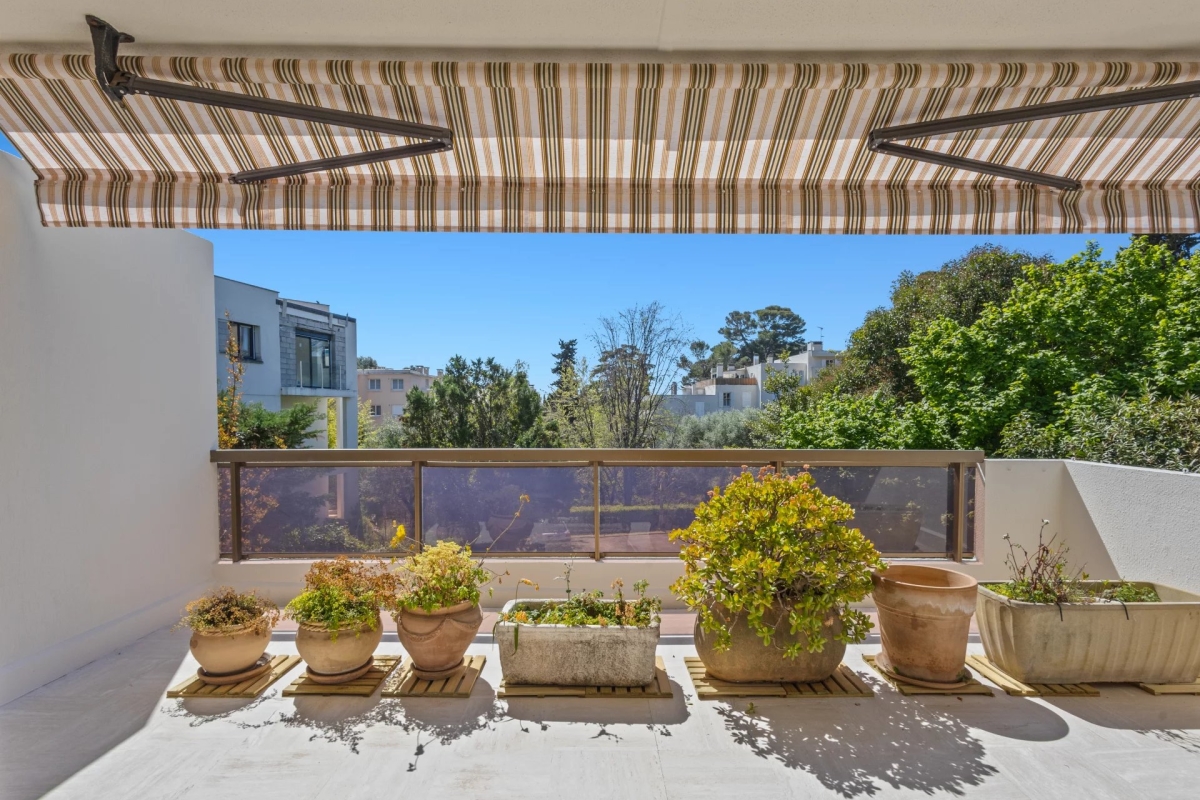 Luxury Apartment for sale in Le Cannet, 495 000 €, Photo 2