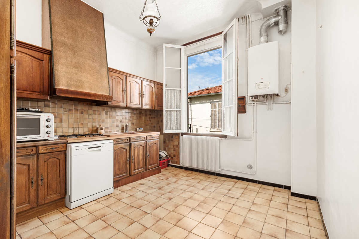 Maison de luxe à vendre à Antibes, 550 000 €, Photo 3