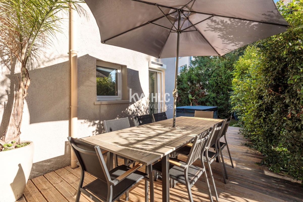 Maison de luxe à vendre à Cannes, 1 049 000 €, Photo 3