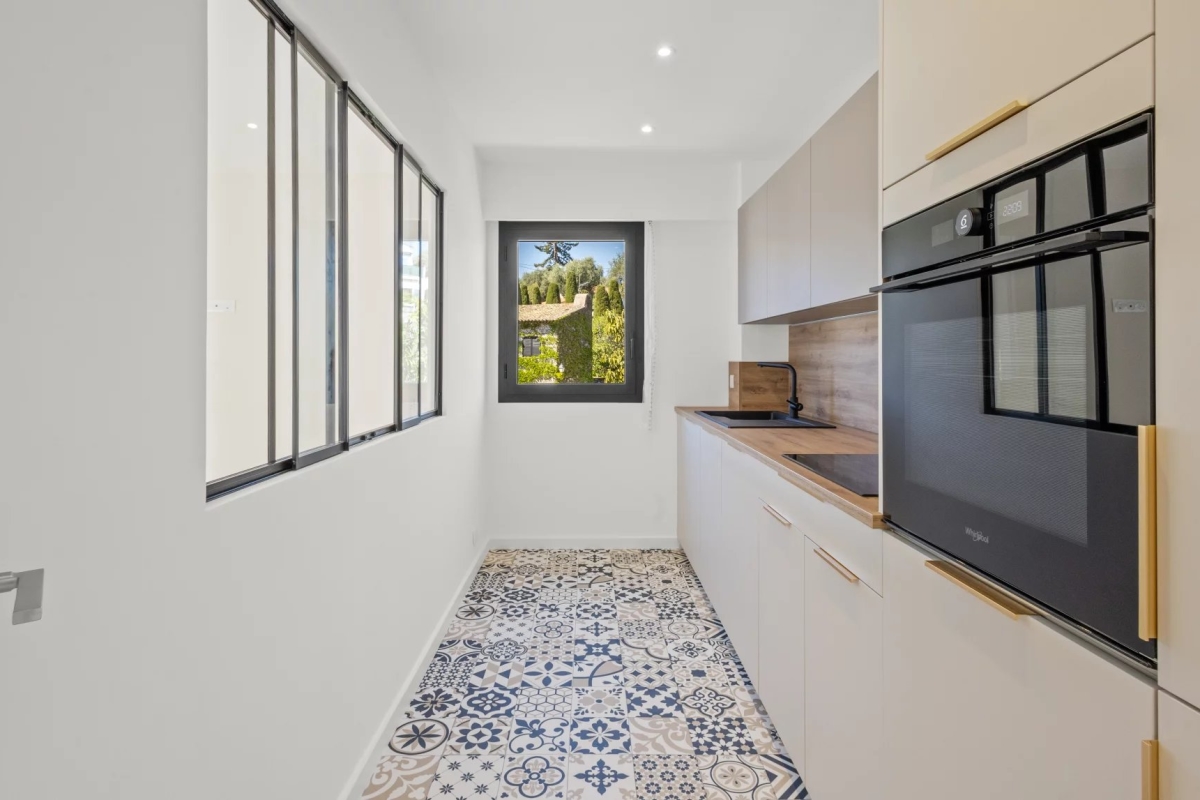 Luxury Apartment for sale in Le Cannet, 495 000 €, Photo 4