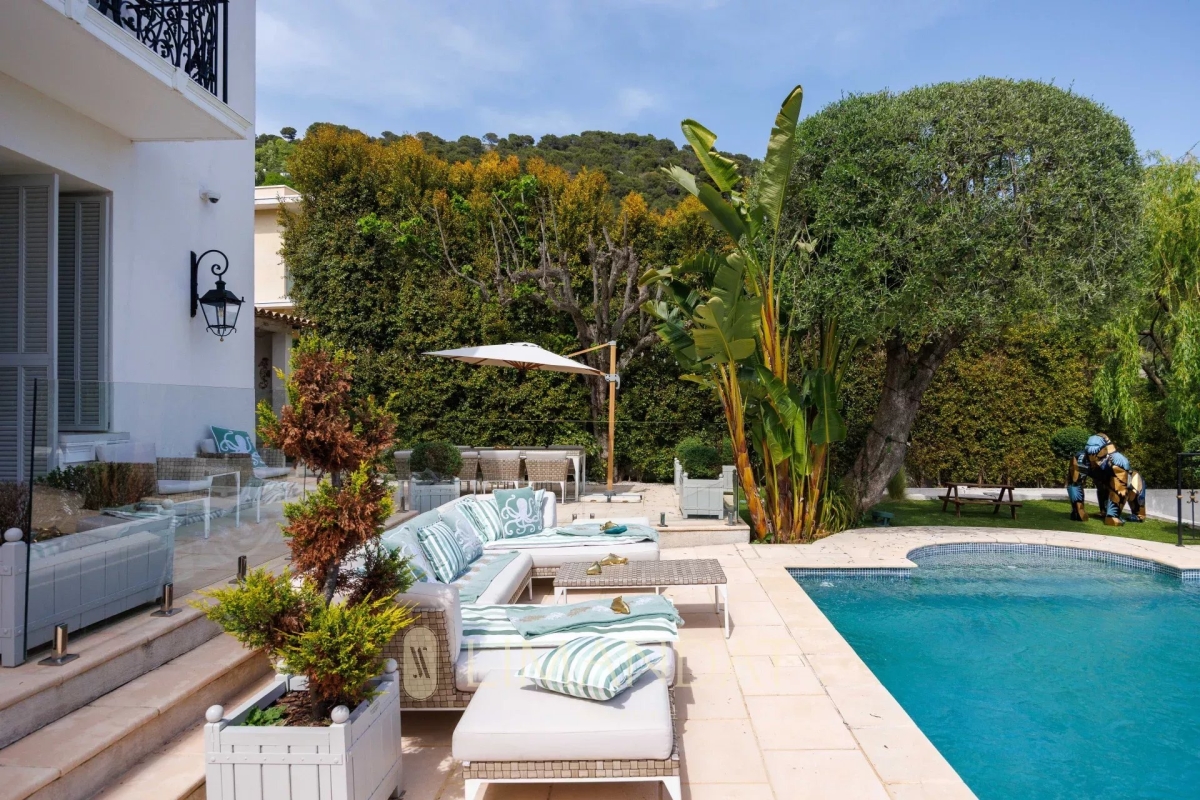 Maison de luxe à louer à Èze, 19 250 €, Photo 7