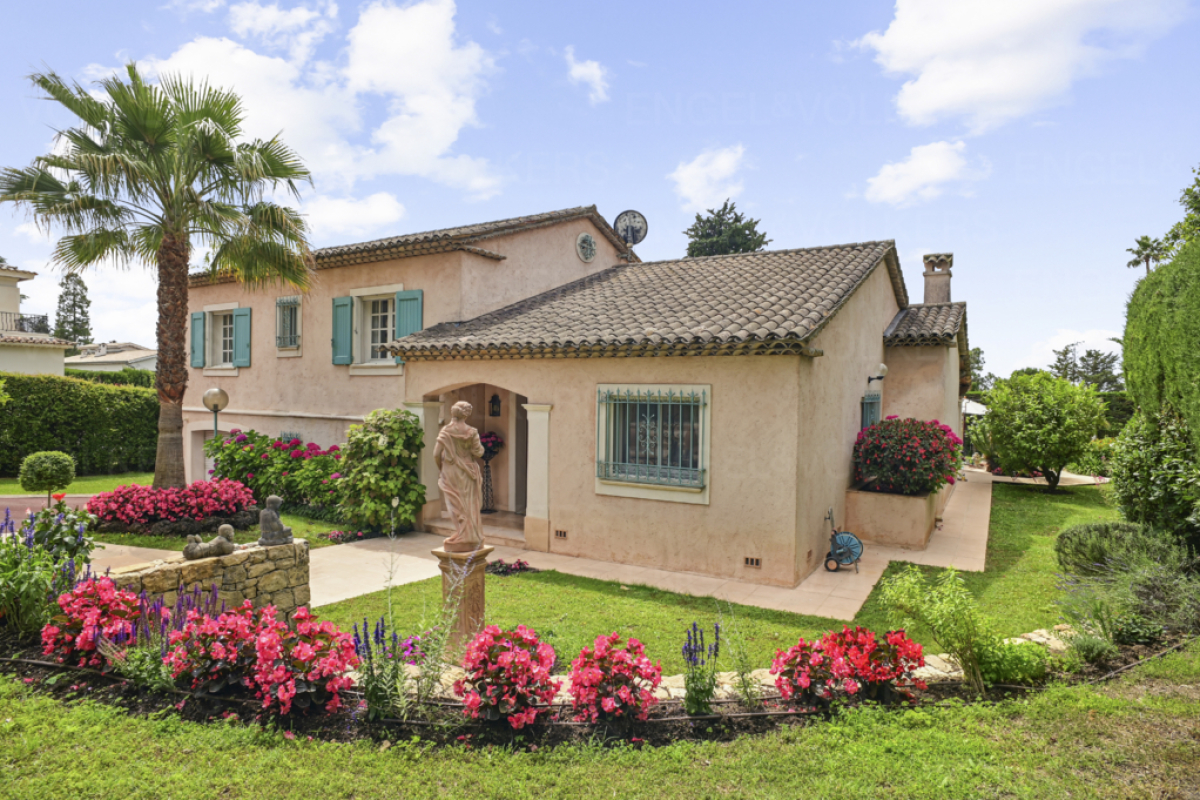 Luxury House for sale in Mougins, 1 450 000 €, Photo 3