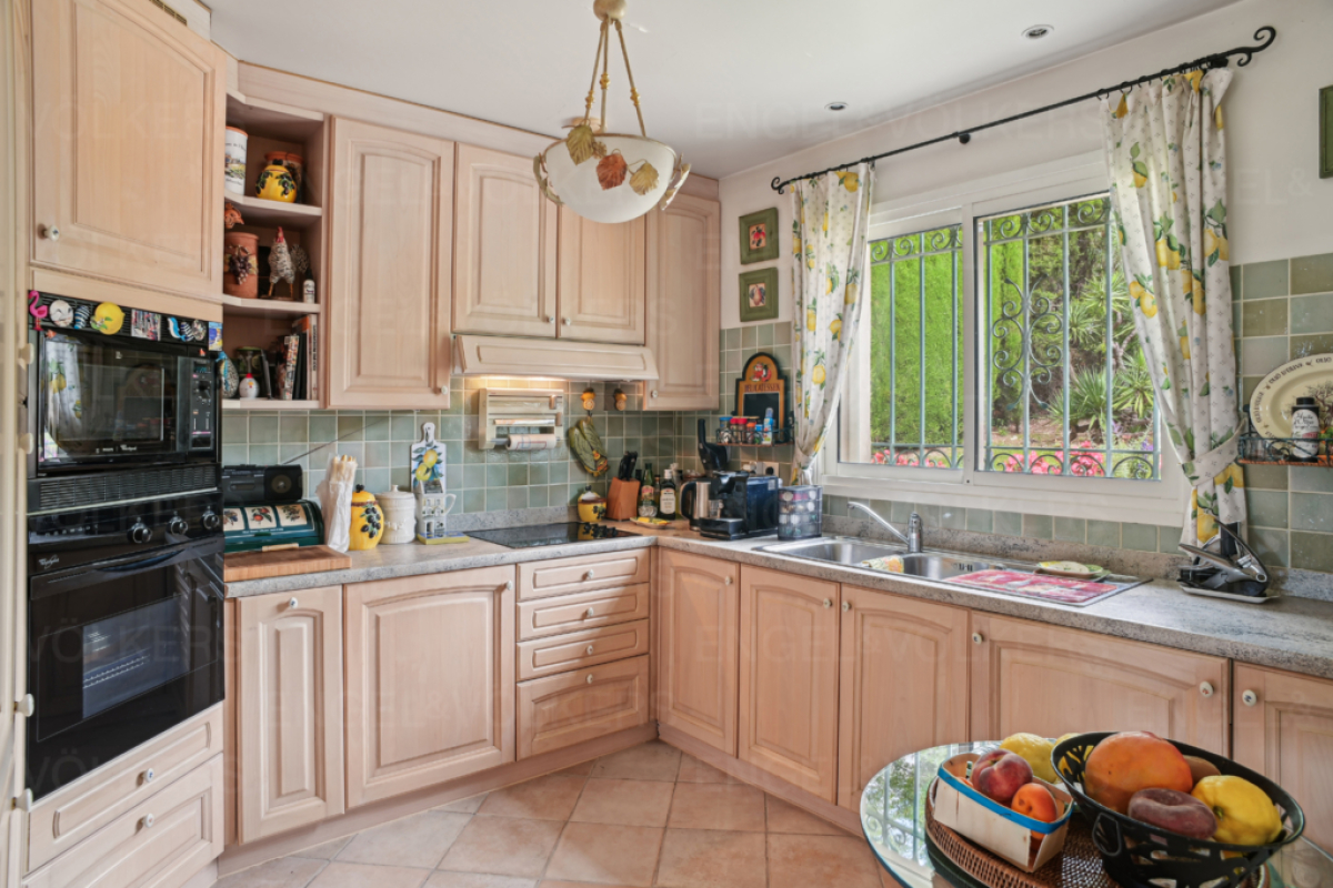 Luxury House for sale in Mougins, 1 450 000 €, Photo 6