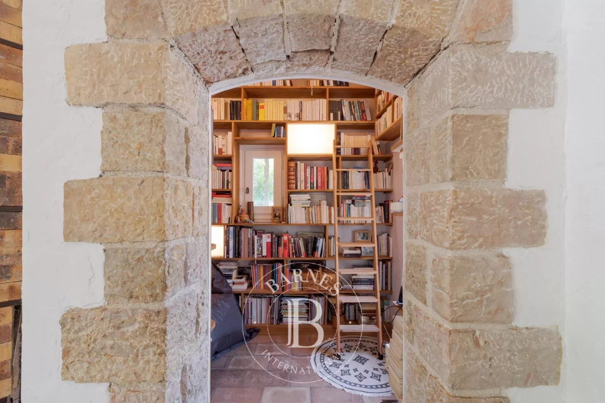 Maison de luxe à vendre à Roquefort-les-Pins, 1 095 000 €, Photo 7