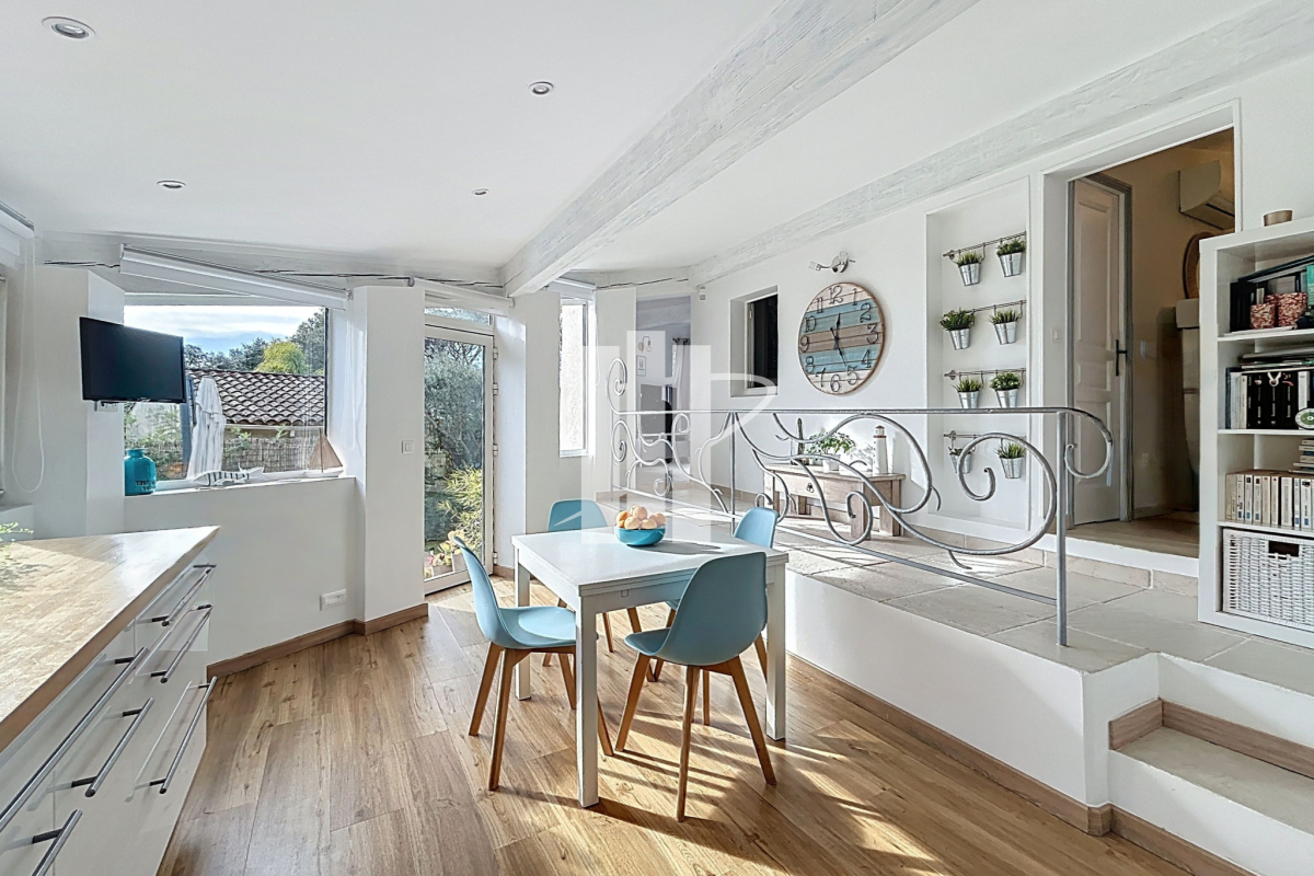 Maison de luxe à vendre à Fréjus, 450 000 €, Photo 1