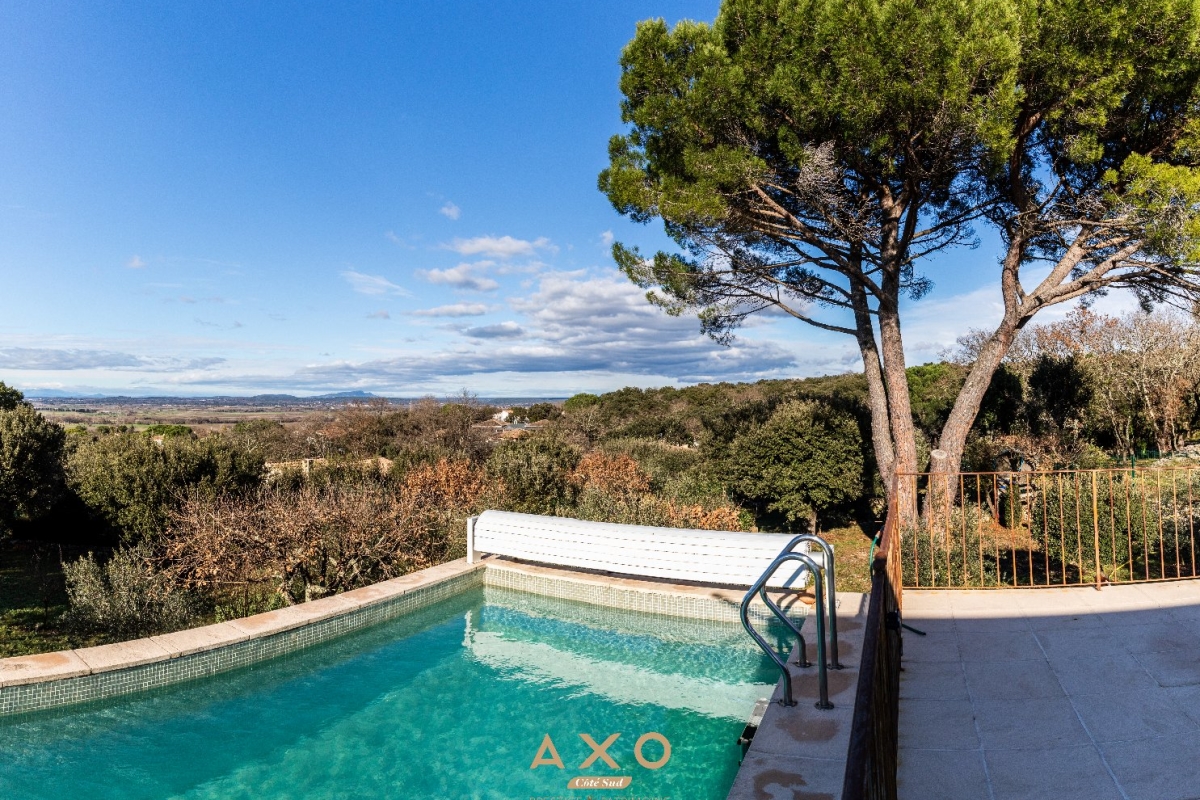 Maison de luxe à vendre à Uzès, 675 000 €, Photo 1