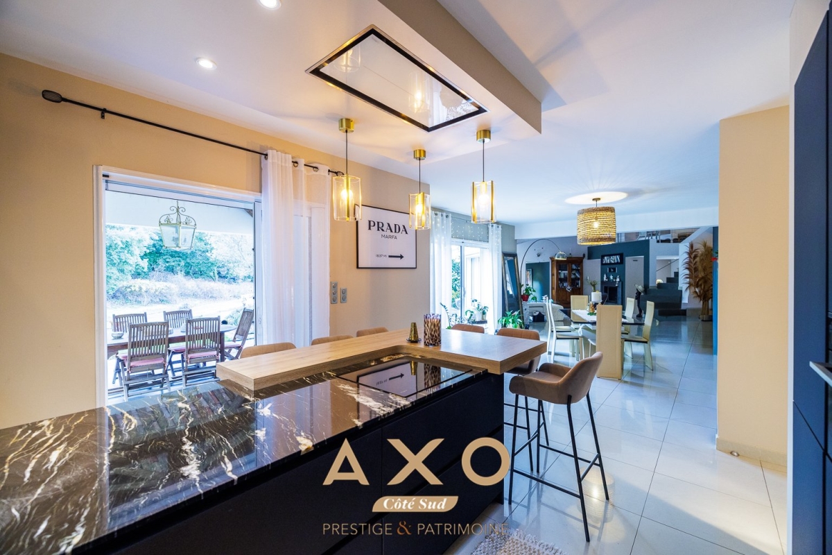 Maison de luxe à vendre à Simiane-Collongue, 1 480 000 €, Photo 2