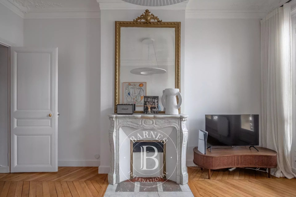 Luxury Apartment for sale in Paris 6Ème, 1 490 000 €, Photo 4