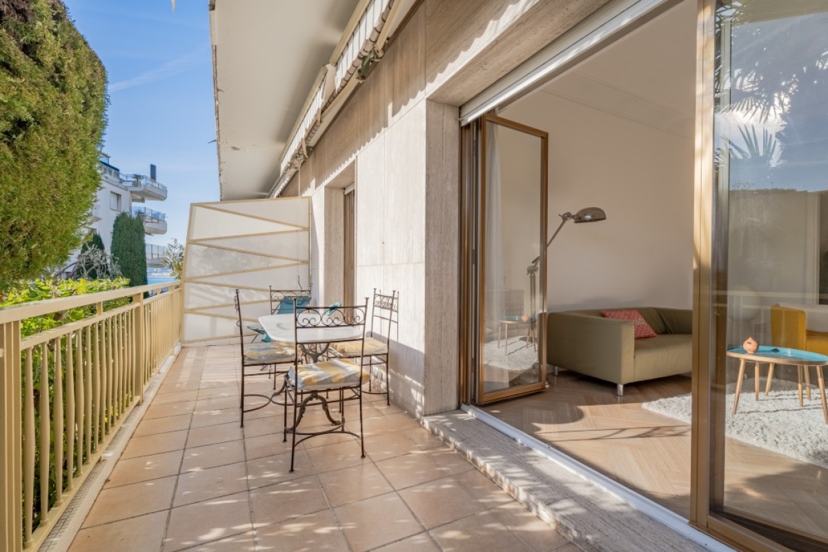 Luxury Apartment for sale in Nice, 820 000 €, Photo 1