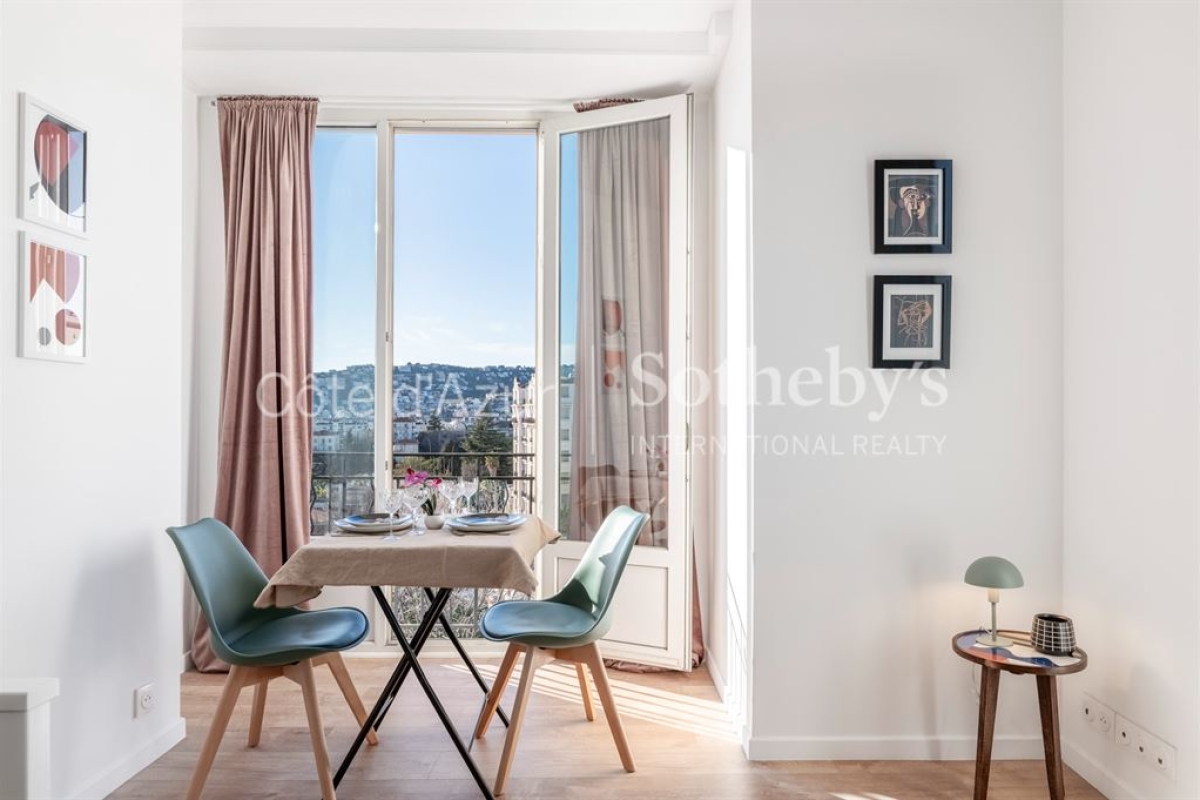 Appartement de luxe à vendre à Nice, 215 000 €, Photo 1