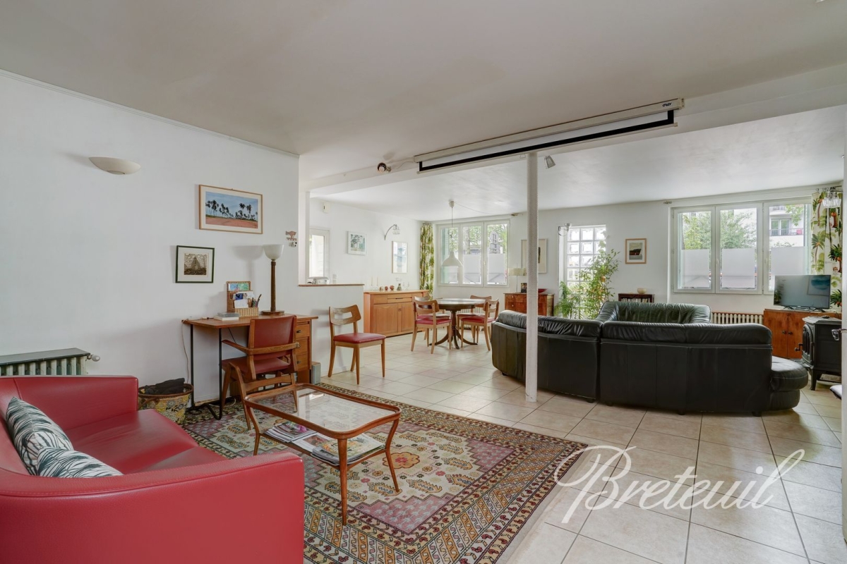 Maison de luxe à vendre à Paris 20Ème, 995 000 €, Photo 2