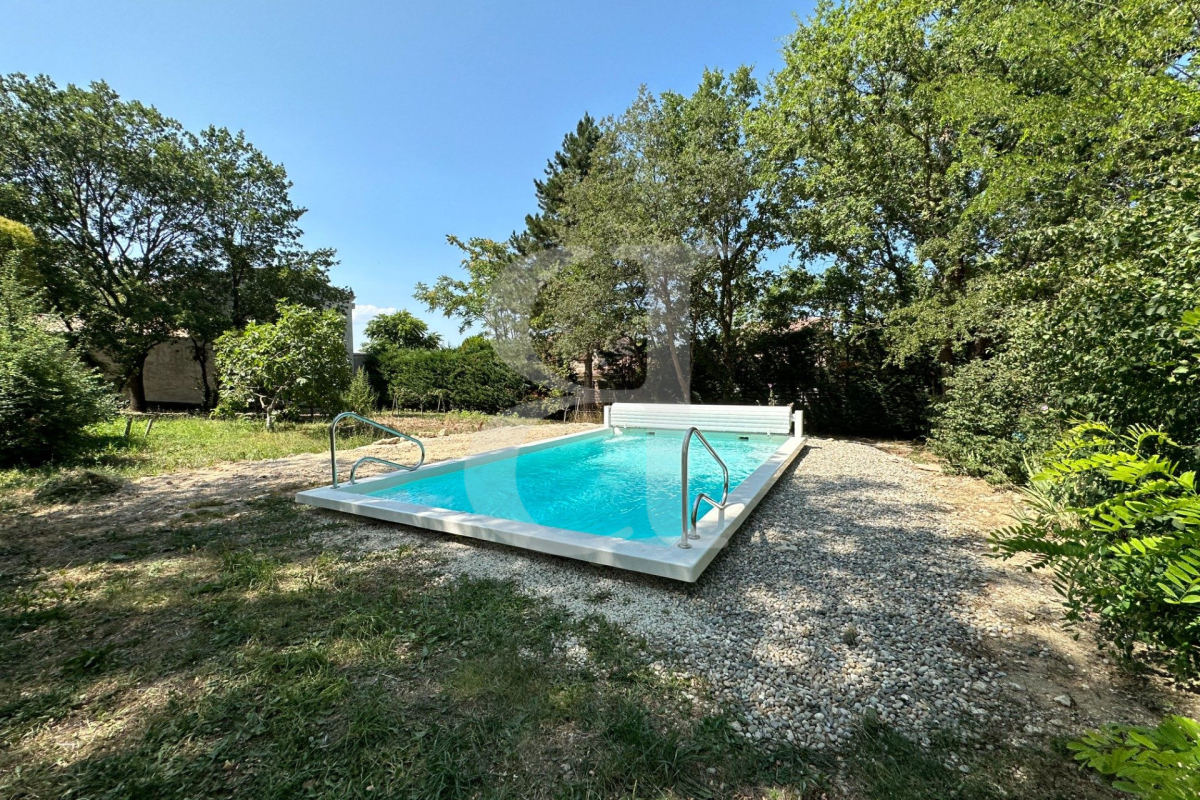 Maison de luxe à vendre à Gordes, 750 000 €, Photo 3