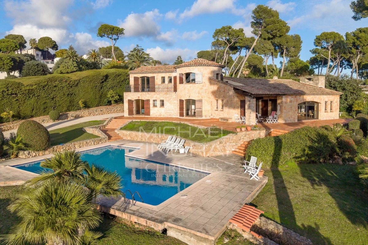 Luxury House for sale in Antibes, 3 950 000 €, Photo 1