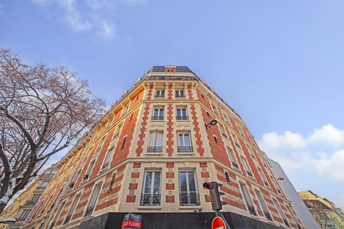 Luxury Apartment for sale in Paris 20Ème, 155 000 €, Photo 1