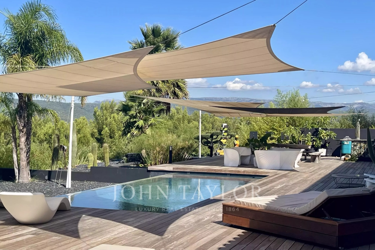 Maison de luxe à vendre à Saint-Cyr-sur-Mer, 2 550 000 €, Photo 3