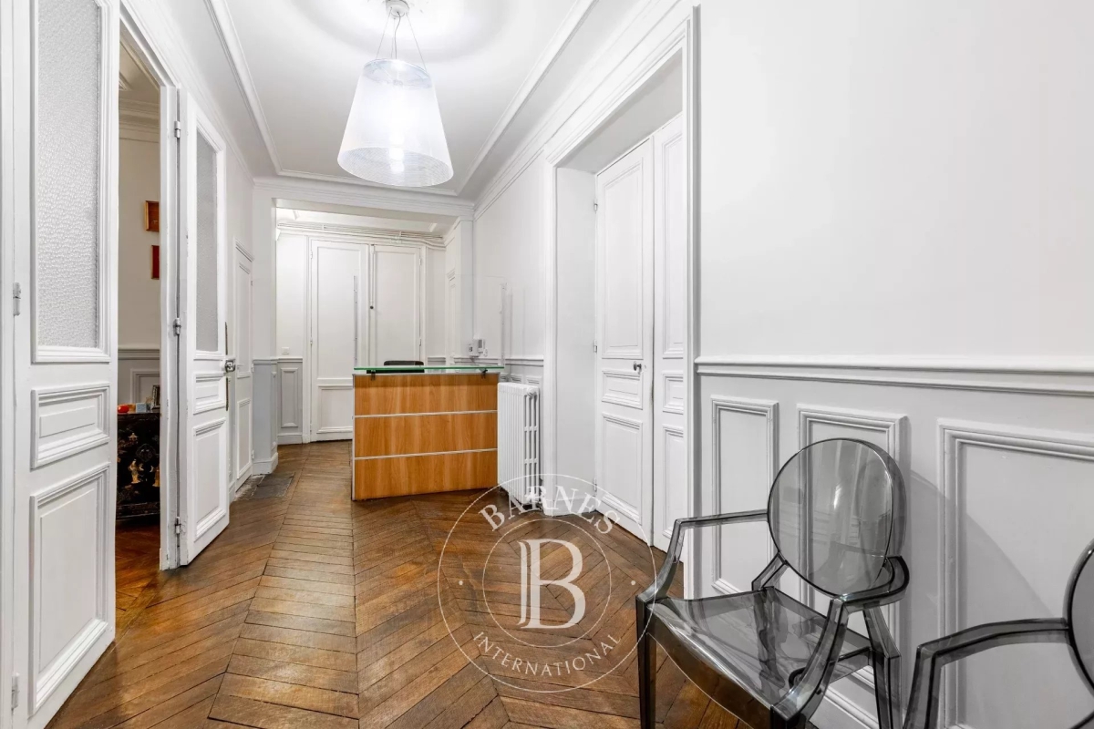 Luxury Apartment for sale in Paris 8Ème, 1 600 000 €, Photo 4