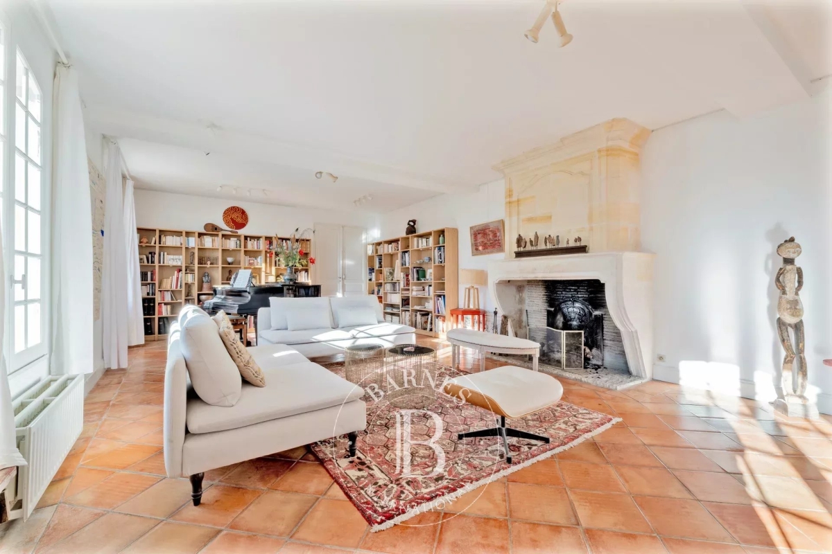 Maison de luxe à vendre à Bayas, 1 295 000 €, Photo 6