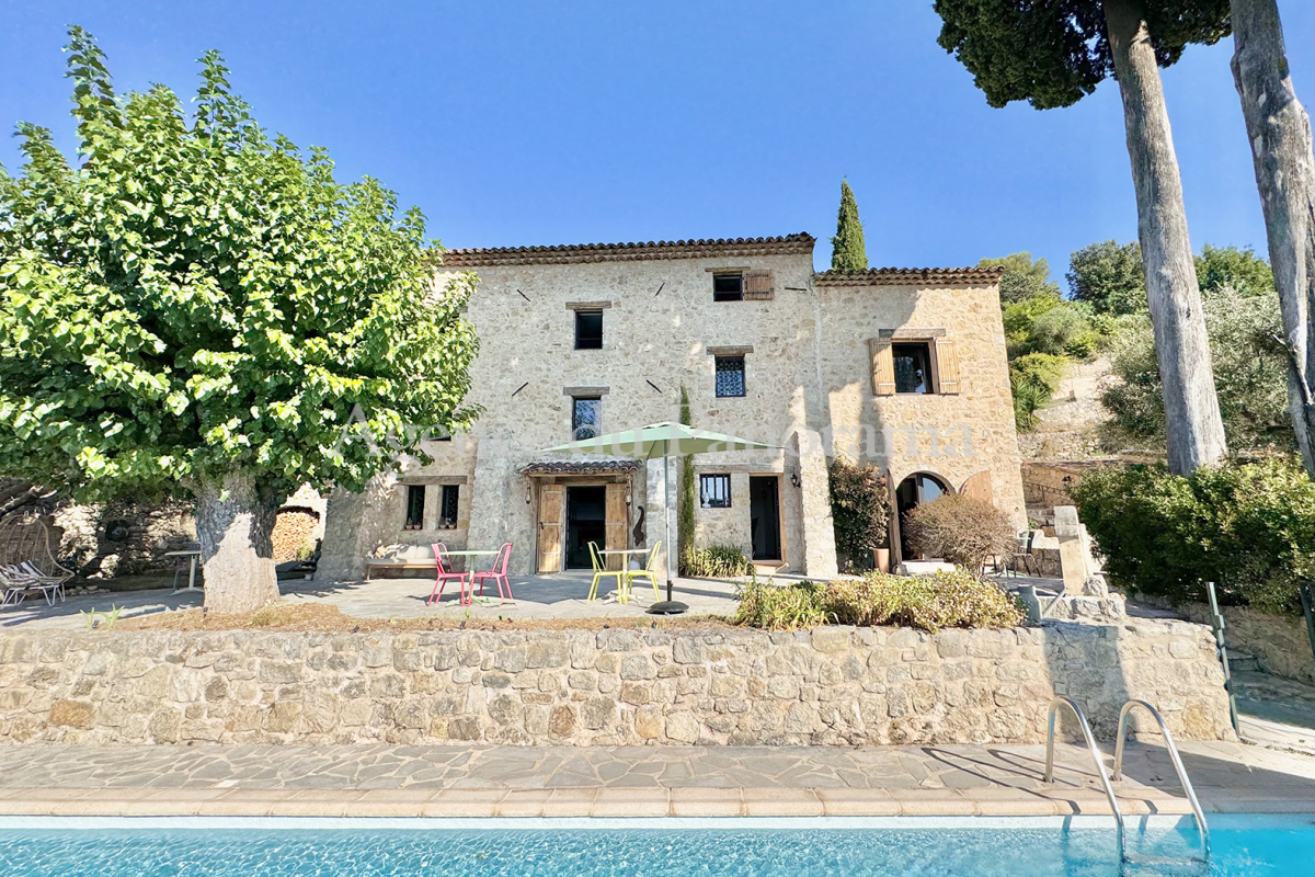 Maison de luxe à vendre à Spéracèdes, 1 575 000 €, Photo 1