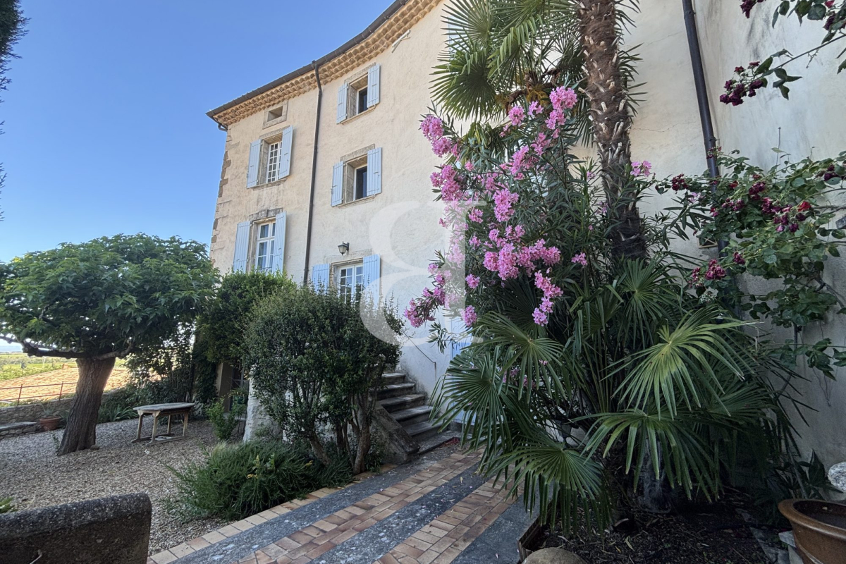 Maison de luxe à vendre à Vaison-la-Romaine, 1 200 000 €, Photo 1