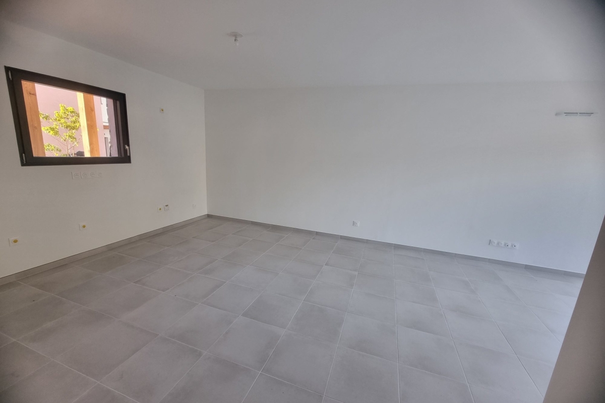 Maison de luxe à vendre à La Turbie, 735 000 €, Photo 3