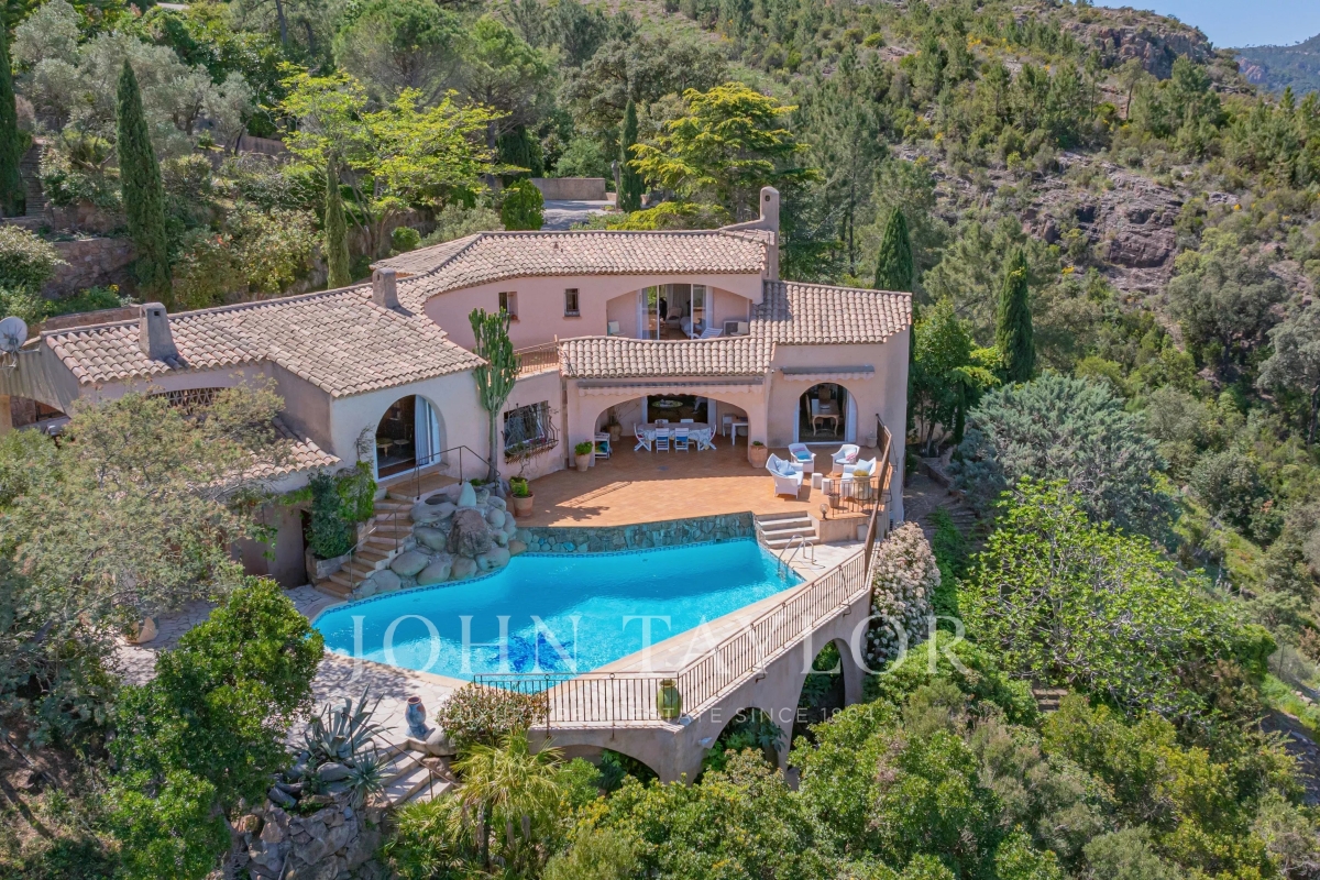 Luxury House for sale in Théoule-sur-Mer, 3 300 000 €, Photo 2