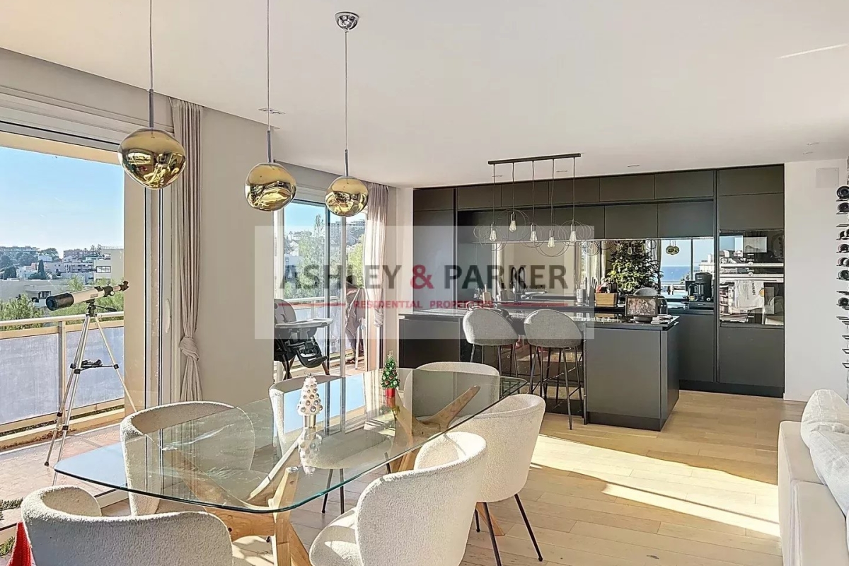 Luxury Apartment for sale in Nice, 940 000 €, Photo 3