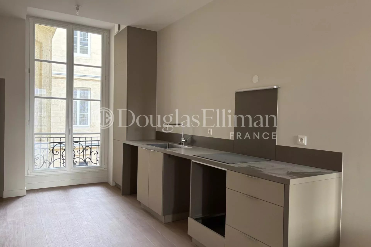 Luxury Apartment for sale in Bordeaux, 719 000 €, Photo 4