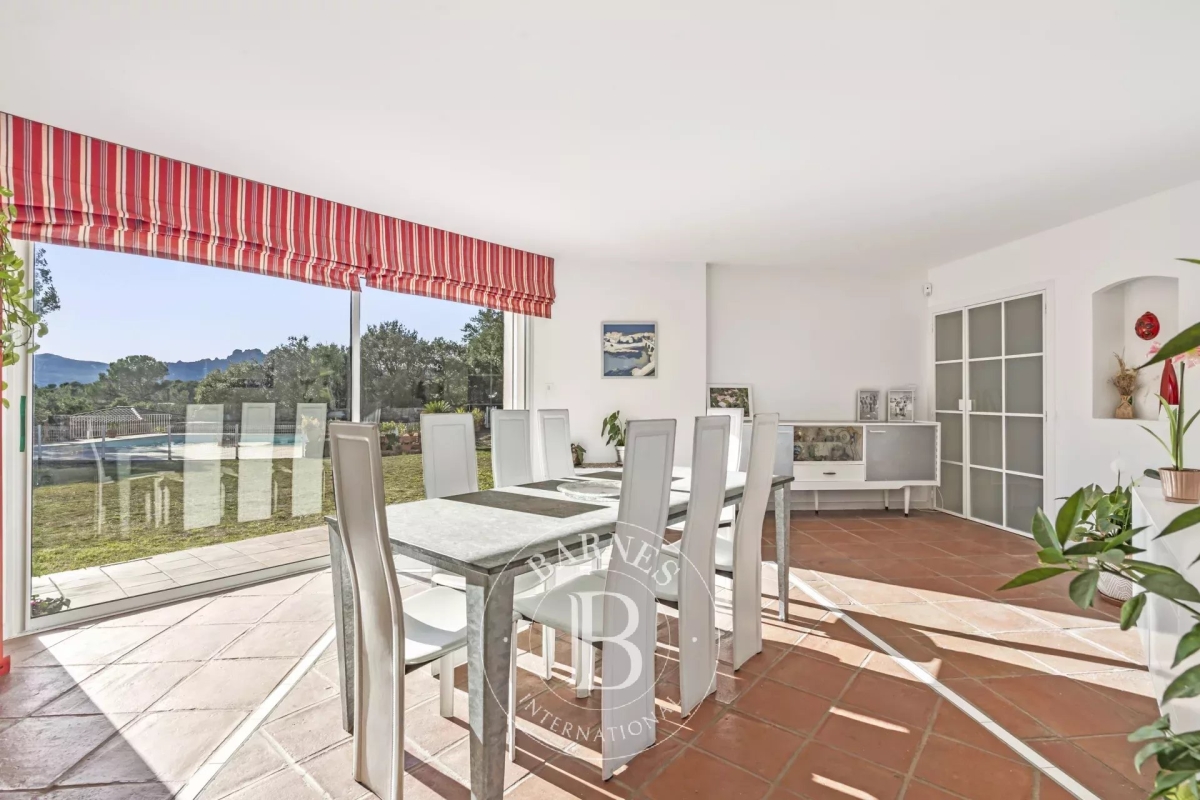 Maison de luxe à vendre à Roquebrune-sur-Argens, 1 749 000 €, Photo 6