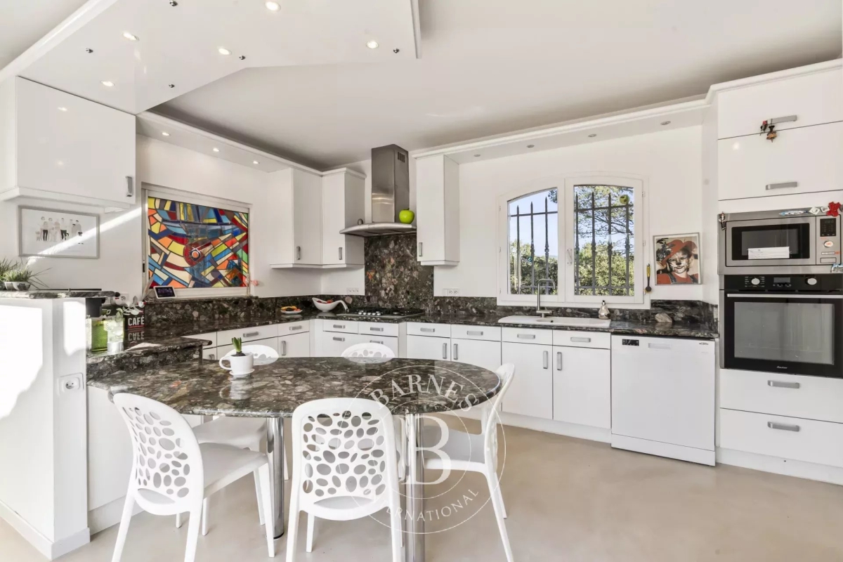 Maison de luxe à vendre à Roquebrune-sur-Argens, 1 749 000 €, Photo 7